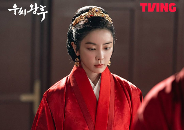 4 Hal yang Perlu Dipertimbangkan sebelum Nonton Queen Woo