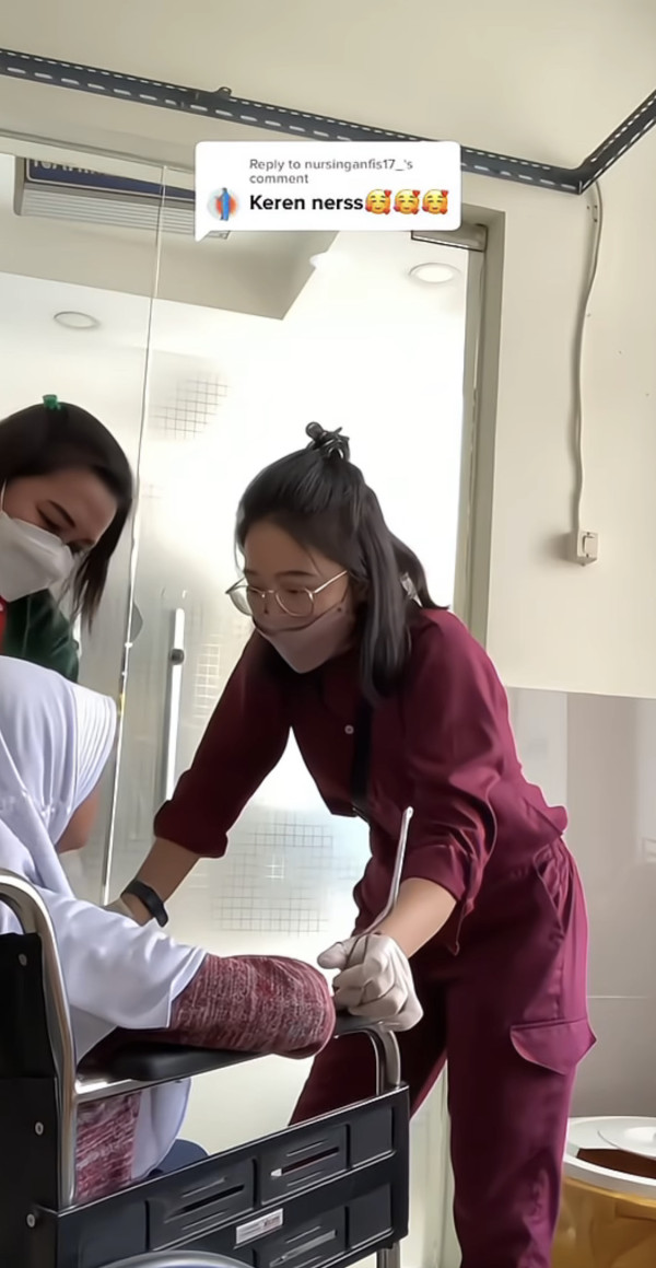 Heboh! Siswi SD Di-bully Dipaksa Makan Roti Berisi Tusuk Gigi Plastik hingga Kesakitan