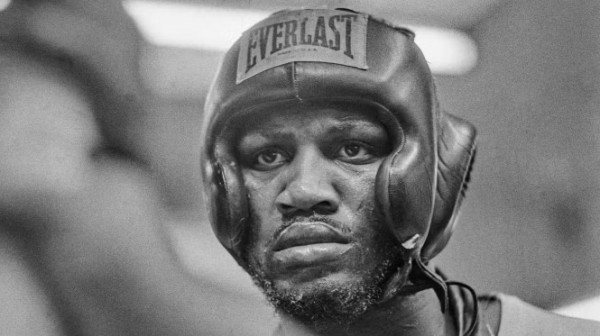 10 Petinju dengan Pukulan Terkuat di Dunia: Rocky Marciano sang Raja Tak Terkalahkan!