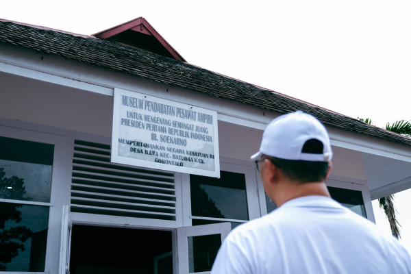 Napak Tilas Pendaratan Soekarno di Gorontalo Menggunakan Pesawat Amfibi Catalina PB-504