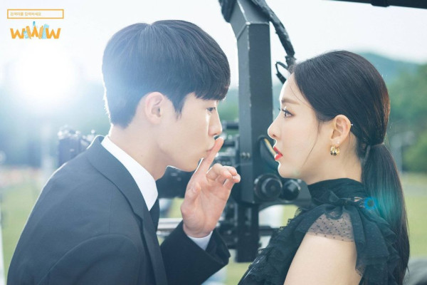 6 Drama Korea Romantis antara Wanita yang Lebih Tua dengan Pria Muda yang Terbanyak Ditonton