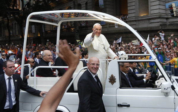 Paus Fransiskus Dikenal Sangat Sederhana, Bahkan Tidak Suka Menggunakan Popemobile