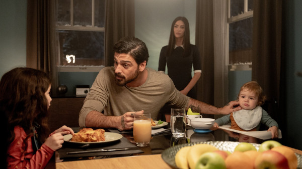 Review Film Subservience: Menegangkan, tapi Ending-nya Mudah Ditebak
