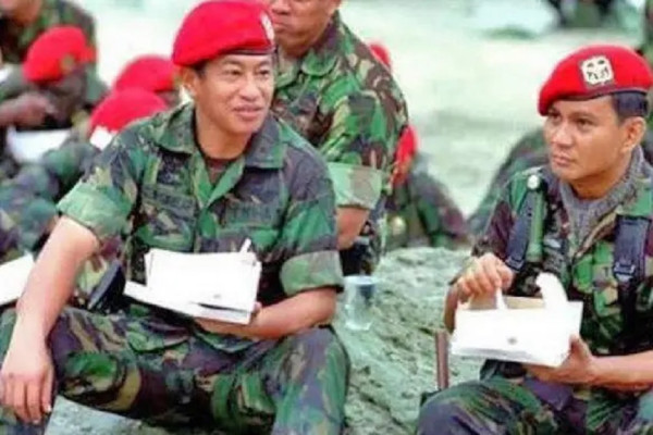 5 Fakta Kisah Cinta Agum Gumelar, Berpacaran dengan Anak Jenderal Selama 6 Tahun