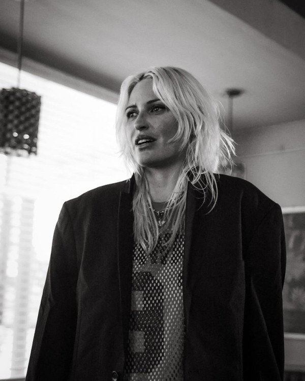 Biodata dan Profil Emily Armstrong Vokalis Baru Linkin Park