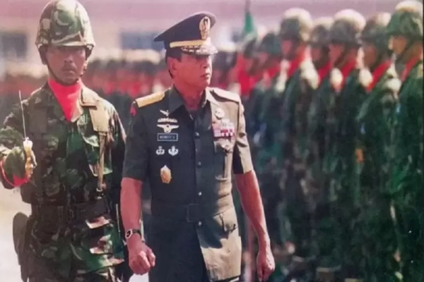 Pangdam IV Diponegoro yang Pernah Jabat Danjen Kopassus, Nomor 2 Melesat Jadi KSAD di 3 Era Presiden