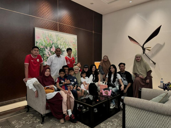 Pede, Azizah Salsha Datang ke GBK Dukung Pratama Arhan di Laga Indonesia vs Australia