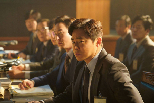5 Fakta Land of Happiness, Film Jo Jung-suk dan Lee Sun-kyun dari Kisah Nyata