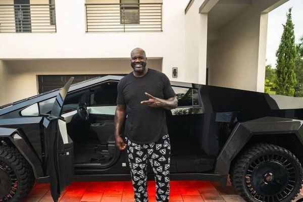 Pamer ke Publik, Shaquille O'Neal Beli Cyberbeast Widebody Pertama di Dunia