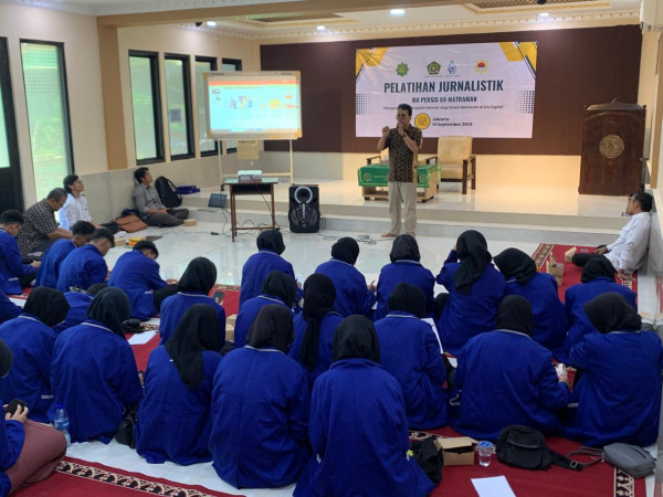 30 Santri MAS Persis 69 Jaktim Antusias Ikuti Pelatihan Jurnalistik