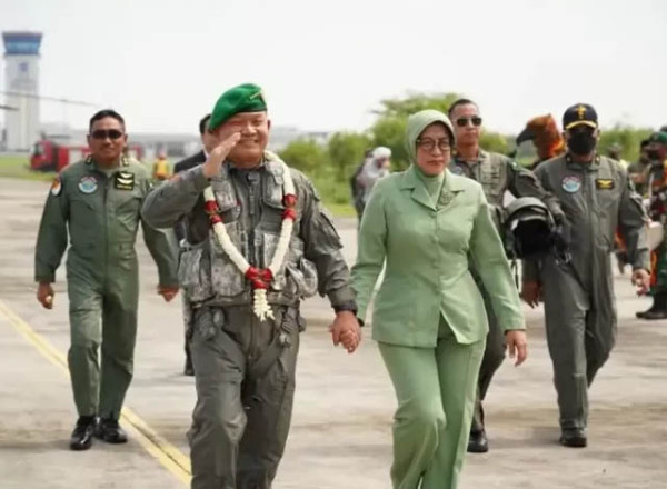 Kisah Hidup Jenderal Dudung, Mantan KSAD yang Pernah Ditempeleng Mayor Gegara Koran Jatuh