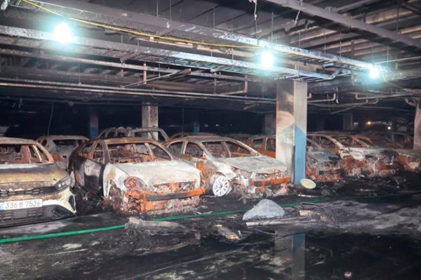Spontaneous Combustion Bikin Deg-degan Pemilik Mobil Listrik, Wuling: Kami Nol Kasus Kebakaran