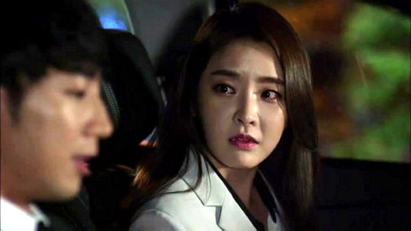 6 Drama Korea Jung Yoo-mi, Perankan Adegan Panas dalam Queen Woo