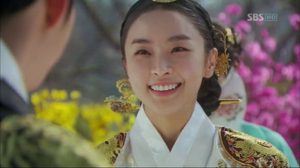 6 Drama Korea Jung Yoo-mi, Perankan Adegan Panas dalam Queen Woo