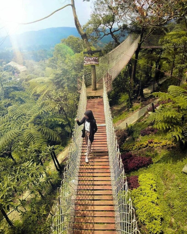 10 Destinasi Wisata Instagramable di Bogor, Nomor 8 Mirip Eropa