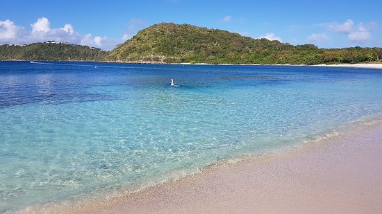 5 Pantai Paling Sepi di Dunia, Surga Tersembunyi untuk Pencari Ketenangan