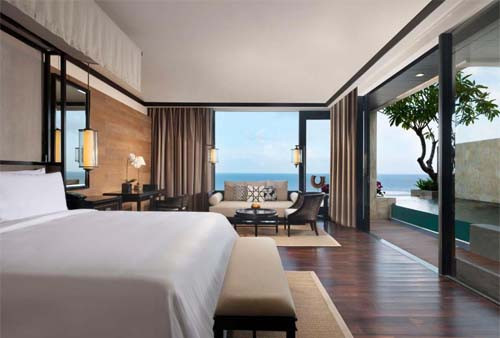 10 Rekomendasi Tempat Honeymoon di Bali, Vila hingga Resort Romantis