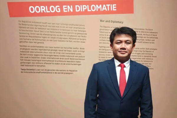 Profil Sejarawan Bonnie Triyana Pengganti Tia Rahmania