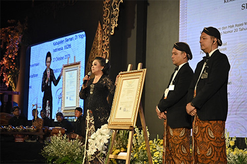 Rayakan HUT ke-26, Pengantin Production Wedding Organizer Resmi Dapatkan HAKI