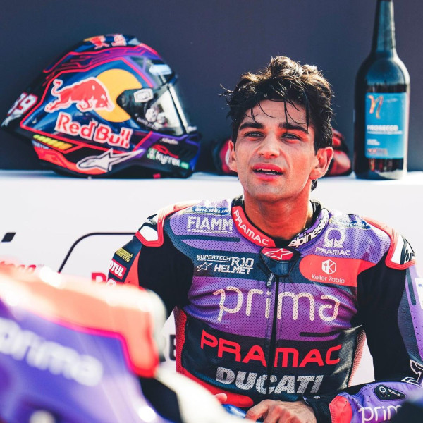 4 Potret Tampan Jorge Martin Pembalap Spanyol Juara MotoGP Indonesia 2024