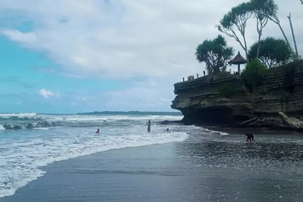 6 Rekomendasi Pantai di Lampung, Pasir Putihnya Instagramble