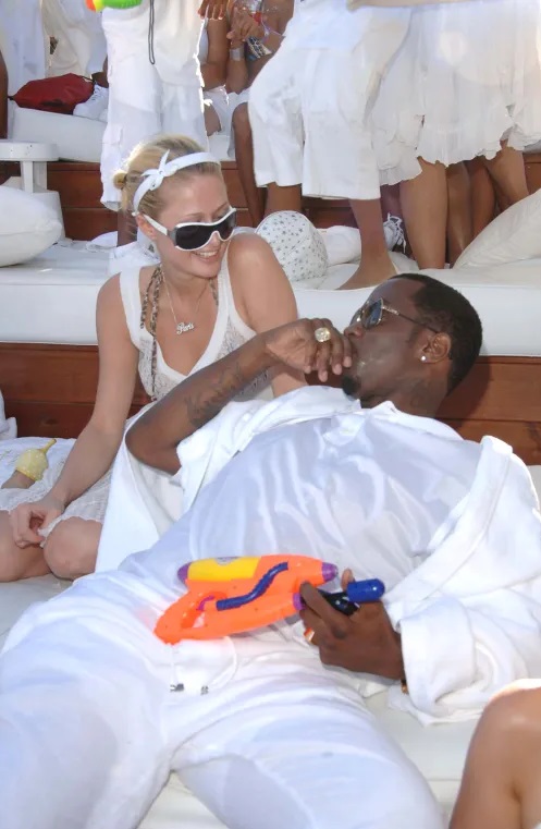 5 Potret P Diddy Gelar Pesta Putih, dari Paris Hilton hingga Kostum Bidadari