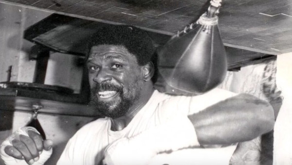 10 Petinju dengan Pukulan Terkuat dalam Sejarah, Bogeman Mike Tyson Brutal!