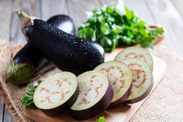 7 Makanan yang Mengandung Nikotin, Bahaya untuk Kesehatan?