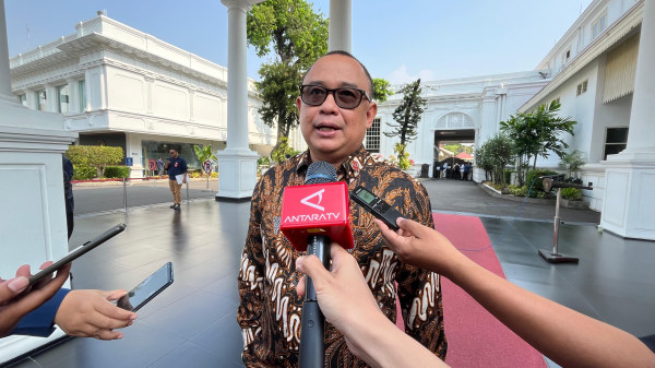 Bahlil Lahadalia Ungkap Hubungan Jokowi dan Prabowo Semakin Lengket dan Paten
