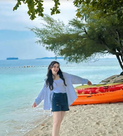 Ayu Ting Ting Sewa Pulau Pribadi untuk Rayakan Ultah Ibu Bersama Keluarga, Rogoh Kocek Segini