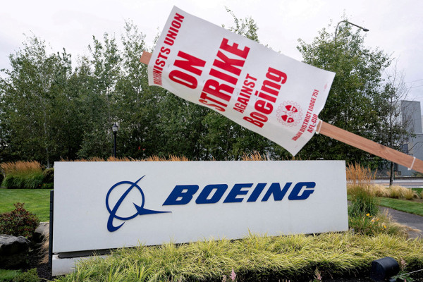 Dihantam Krisis, Boeing PHK 17.000 Karyawan