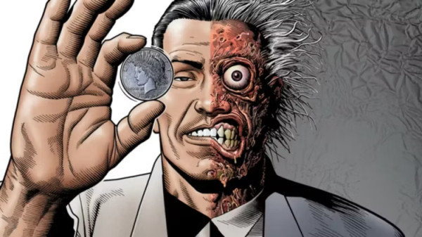 7 Perbedaan Harvey Dent 'Joker 2' dengan versi Komiknya