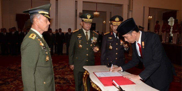Profil Jenderal TNI (Purn) Mulyono, Pernah Buang Pangkat Bintang Empat