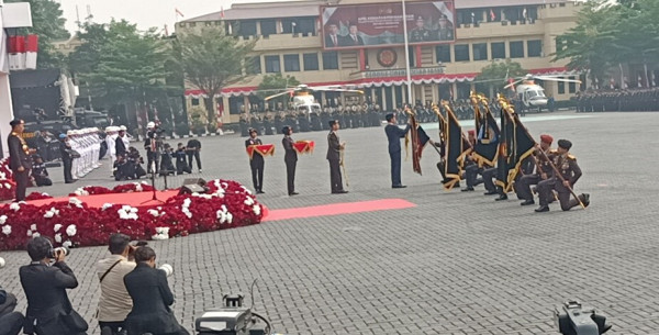 Jokowi Dianugerahi Medali Loka Praja Samrakshana Polri, Ini Artinya