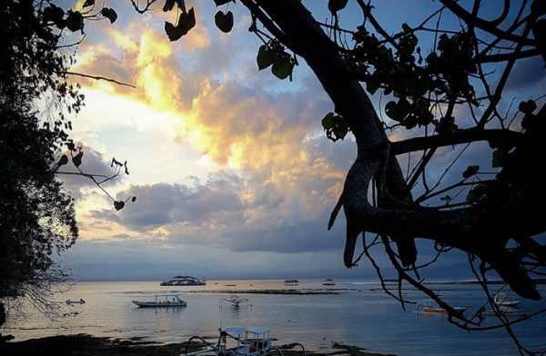 6 Rekomendasi Pantai Hidden Gem di Indonesia, Surga Tersembunyi yang Diburu Pencinta Alam