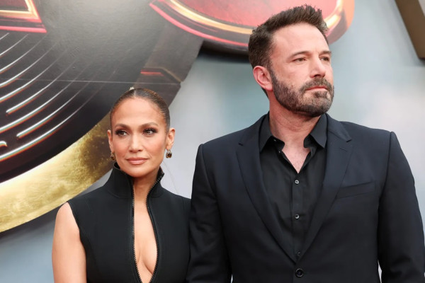 Kisah Cinta Jennifer Lopez dan Ben Affleck, dari CLBK hingga Bercerai