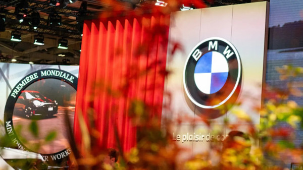 Merek Jerman Keok? VW, Mercedes, BMW Terancam Bangkrut?