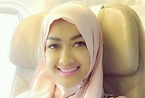 5 Artis Cantik Indonesia yang Pernah Jadi Santri di Pesantren