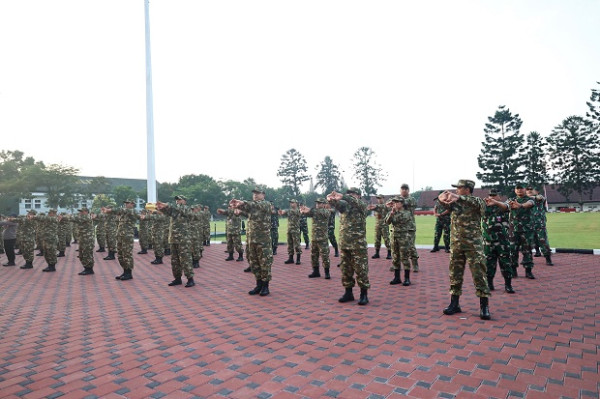 Ini Foto-foto Kegiatan Retreat Kabinet Merah Putih, Senam hingga Upacara