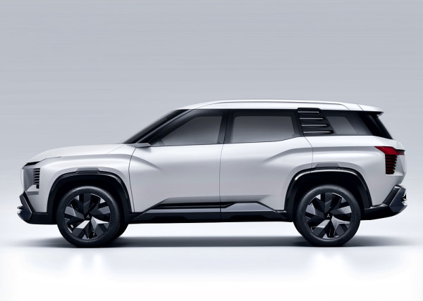 Mitsubishi DST Concept Diperkenalkan, Lebih Ganteng dari Pajero Sport dan Xforce