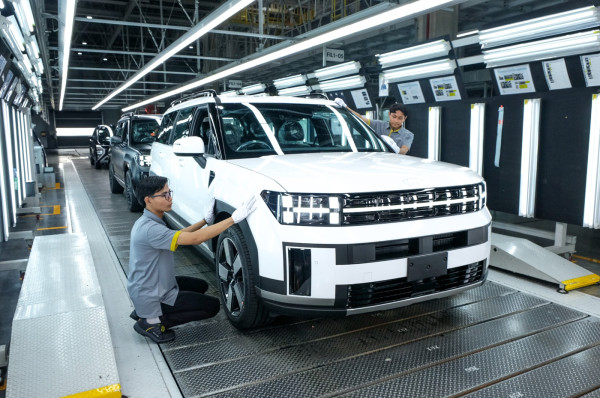 Hyundai Santa Fe: Berani Lawan Arus Lesunya Pasar Otomotif Indonesia?