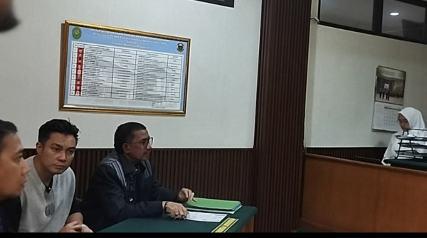 Sidang Cerai Baim Wong dan Paula Verhoeven Ricuh, Pengacara Saling Adu Mulut