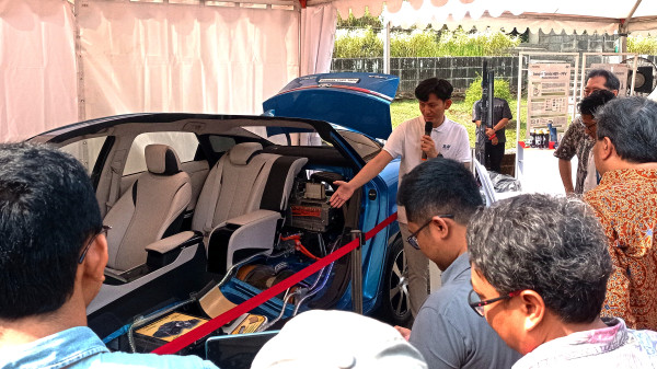 Tidak Ada Solusi Sakti untuk Transisi Energi: Toyota Indonesia Usung Strategi Multi-Pathway Menuju Nol Emisi Karbon