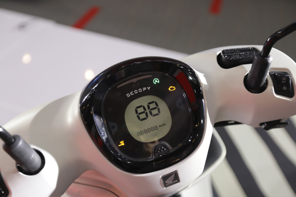 Scoopy Terbaru Bersolek! Harga Rp22 Juta, Ada USB Type-C & Panel Digital!