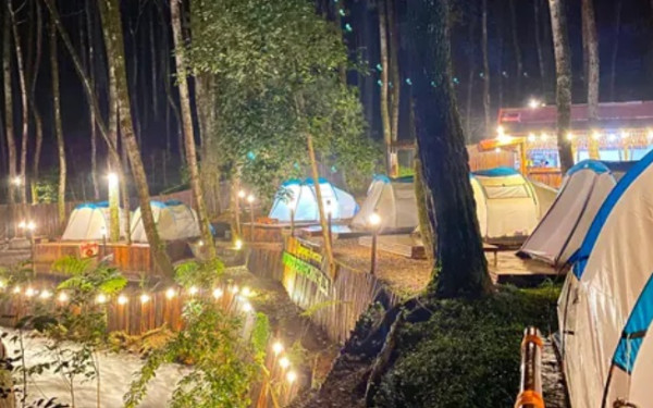 10 Spot Glamping Keren di Bandung, Bikin Liburan Makin Seru