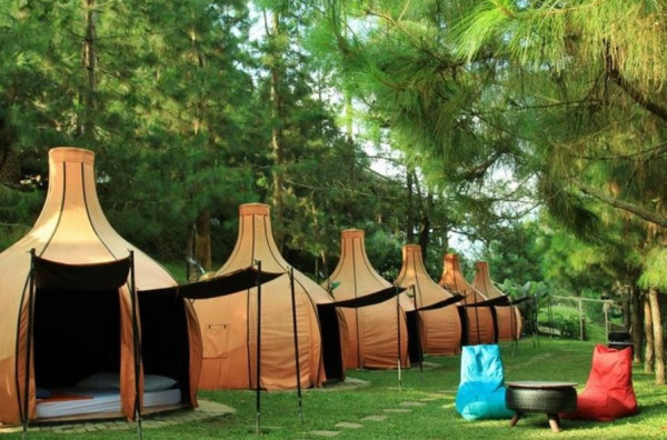 10 Spot Glamping Keren di Bandung, Bikin Liburan Makin Seru