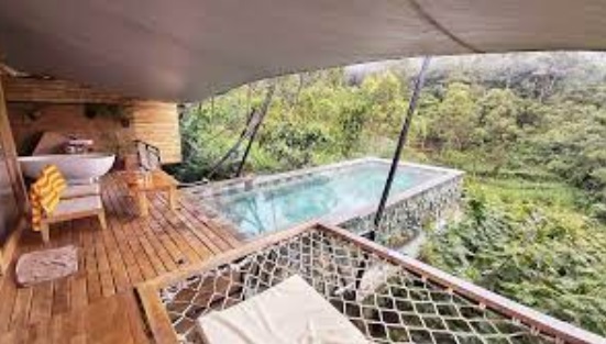 10 Spot Glamping Keren di Bandung, Bikin Liburan Makin Seru