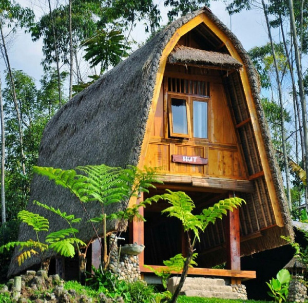 10 Spot Glamping Keren di Bandung, Bikin Liburan Makin Seru