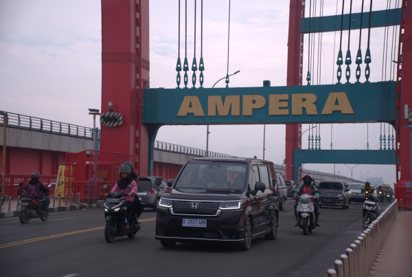 Honda e:Technology City Tour Jelajahi Indonesia: Merajut Inovasi dan Sejarah di Kulu Kilir Palembang
