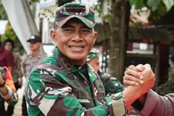 6 Letjen TNI Bertugas di Kementerian atau Lembaga, Nomor 4 Eks Perisai Hidup Jokowi